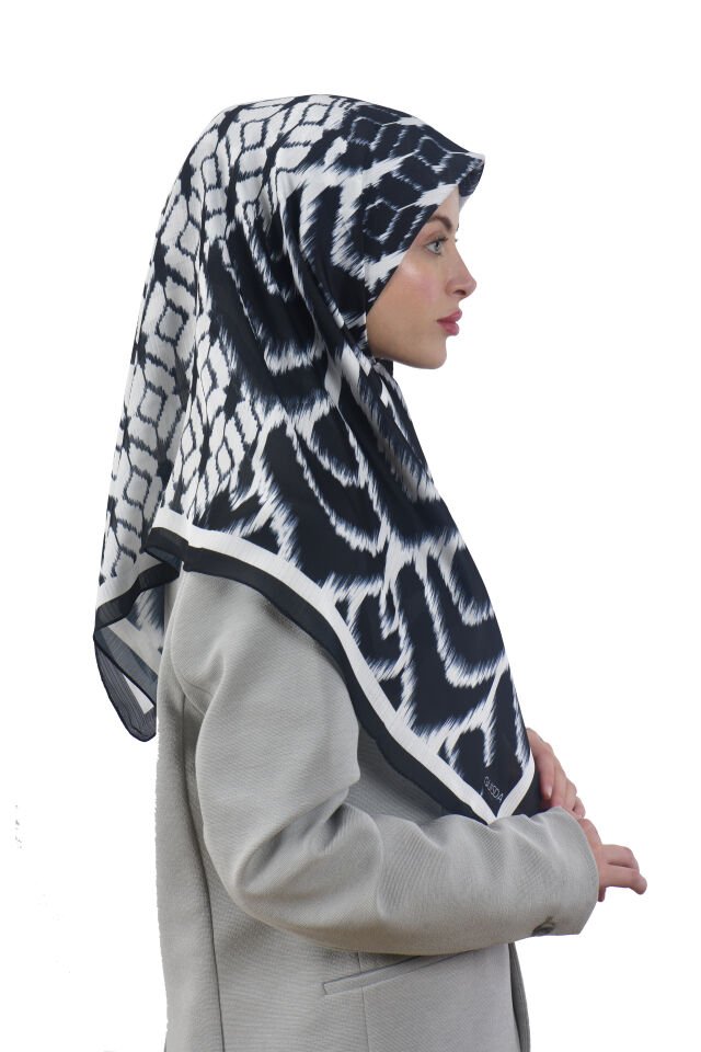 Siyah-Beyaz Modern Desenli Eşarp