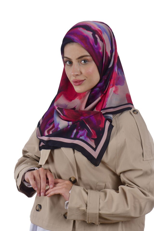 Canlı Tonlarda Çiçek Desenli Eşarp