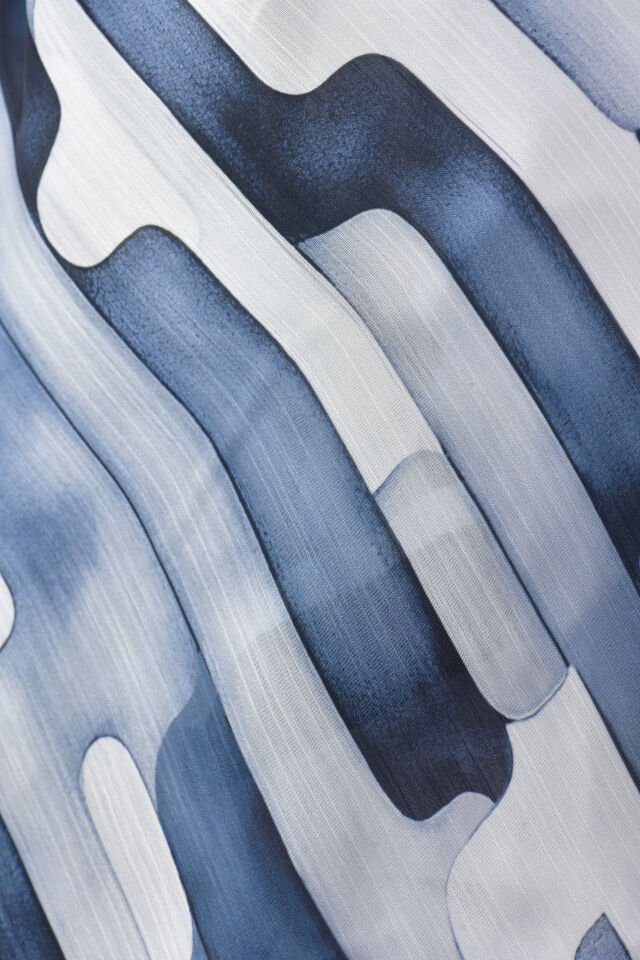 Soyut Çizgi Desenli Şal