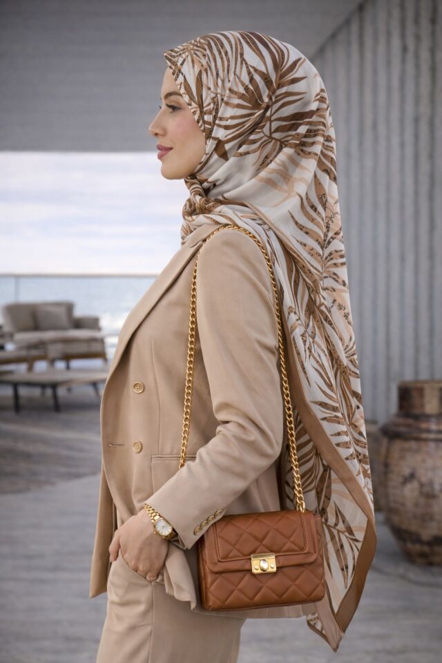 Doğal Tonlarda Yaprak Desenli Şal