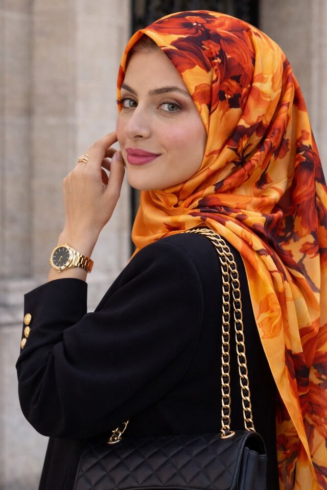 Kızıl Çiçek Desenli Şal